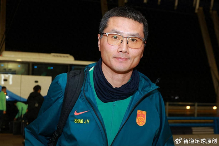 国足最新动态：邵佳一点头 国足将参加FIFA组织的东南亚杯|国际足联|世界杯|美加墨世界杯|中国男足|中国足协_新浪体育_新浪新闻